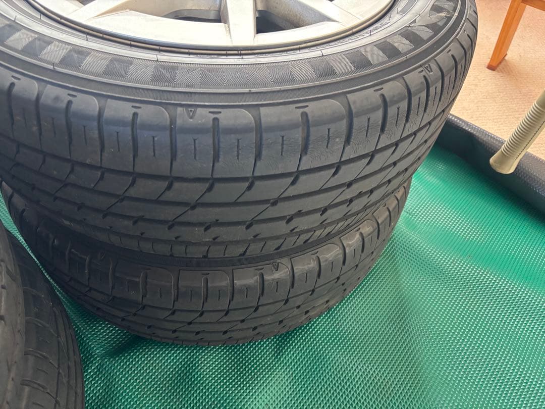 プリウスα 純正　ホイール　16インチ　手渡しのみ