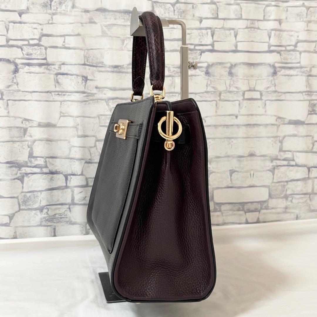 未使用級✨COACH コーチ・2wayバッグ レザー ターンロック ブラック