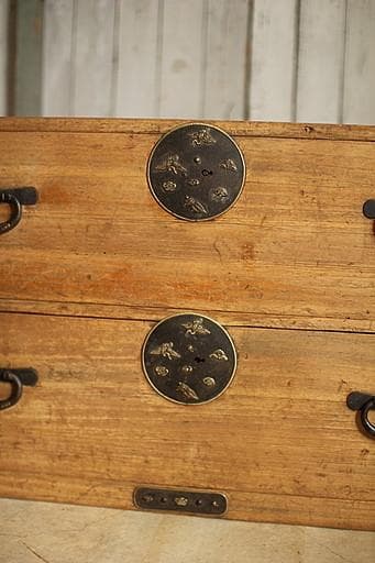 味のある丸金具時代箪笥　桐箪笥　抽斗2段　タンス　収納　古家具　古民家　時代家具
