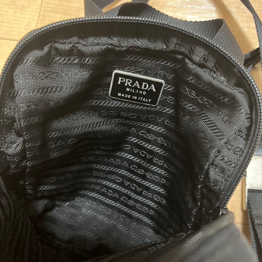PRADA ブラック　リュック