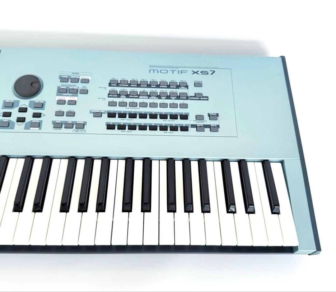 【美品】YAMAHA MOTIF XS7 シンセサイザー