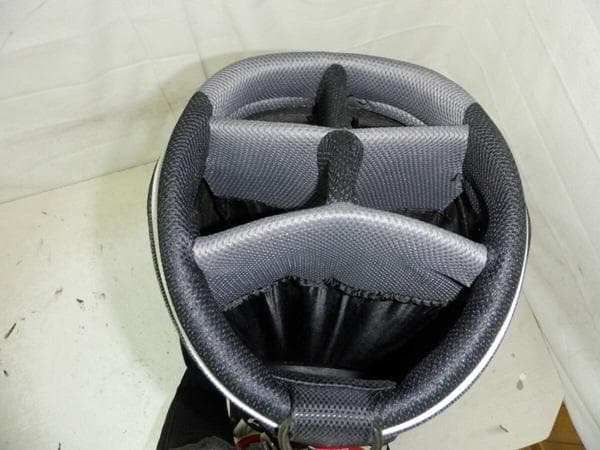 値下げ！Titleist タイトリストキャディバッグ 　9型（W/R/BK）