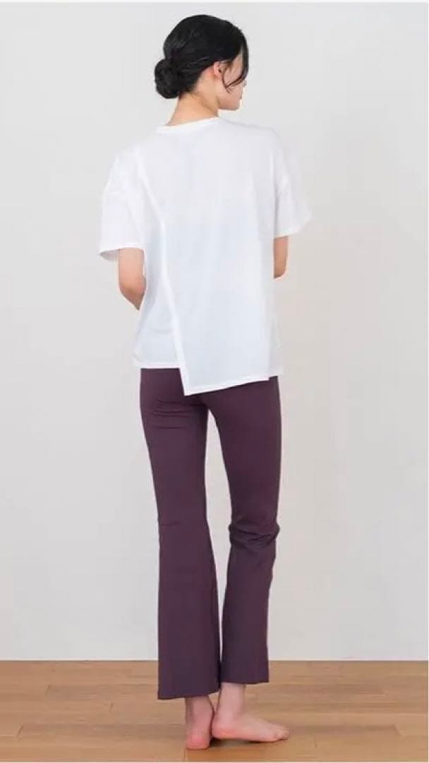 SUKALA べシックフレアレギンス　プラム　Mサイズ 新品タグ付き未開封