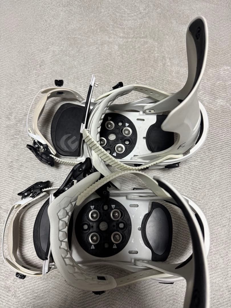 FLUX DS Mサイズ ホワイト ビンディング