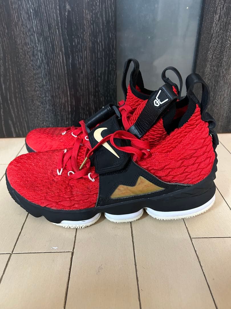 海外限定モデル　NIKE ナイキ レブロン15 プライムダイヤモンドターフ　28