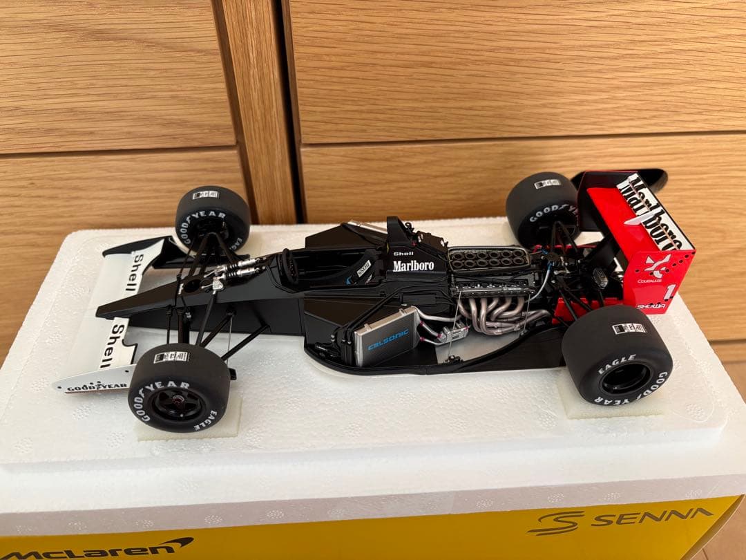 AUTOart1/18マクラーレンMP4/6マルボロデカールカスタム