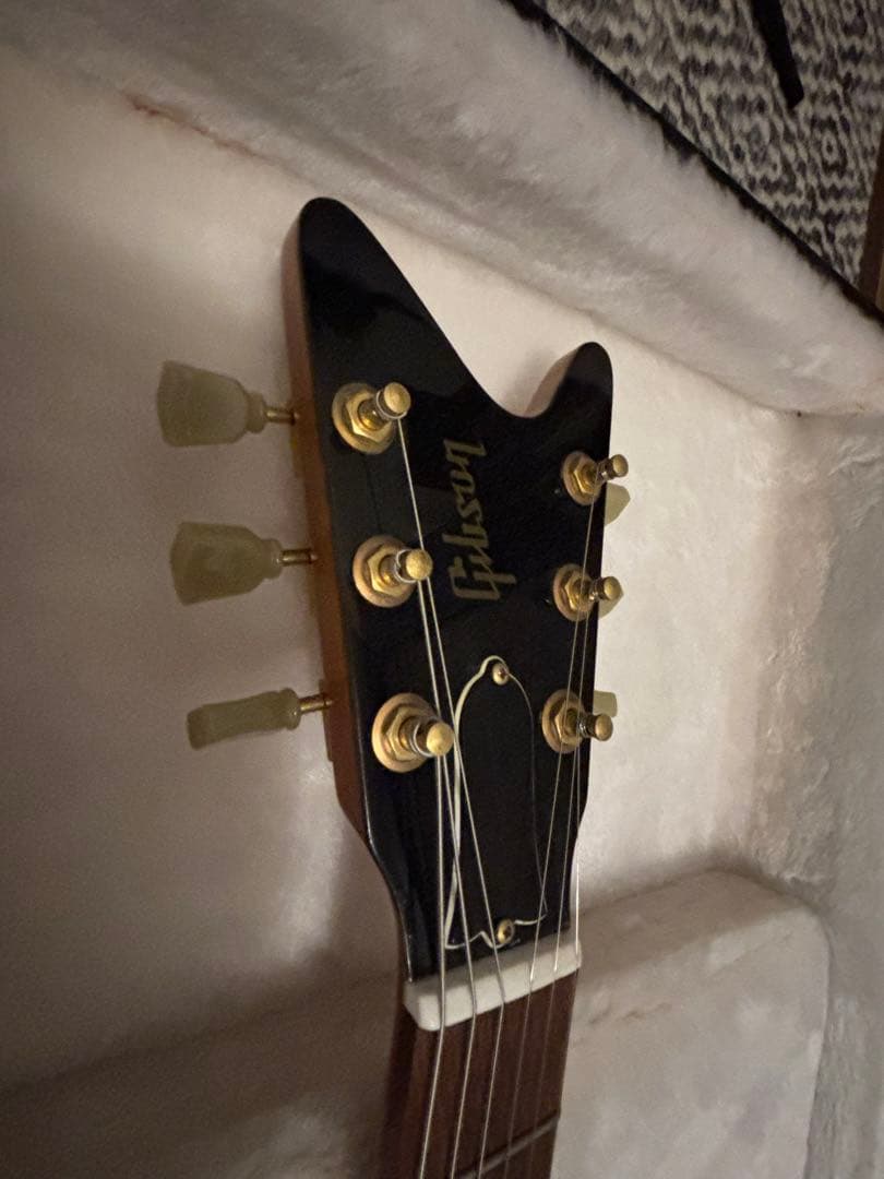 Gibson Reverse V（ギブソン リバースV）