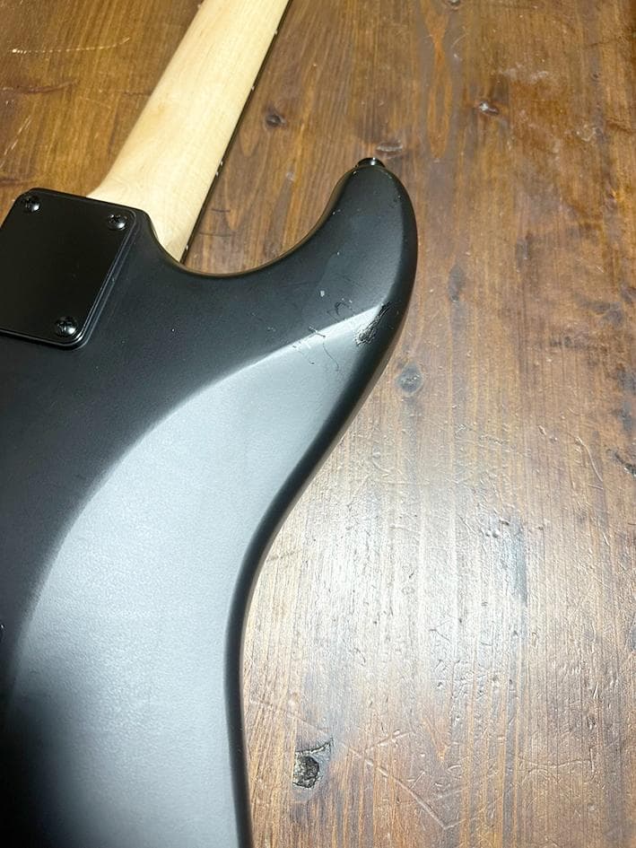 ソフトケース付き　ストラトタイプ　エレキギター　マットブラック