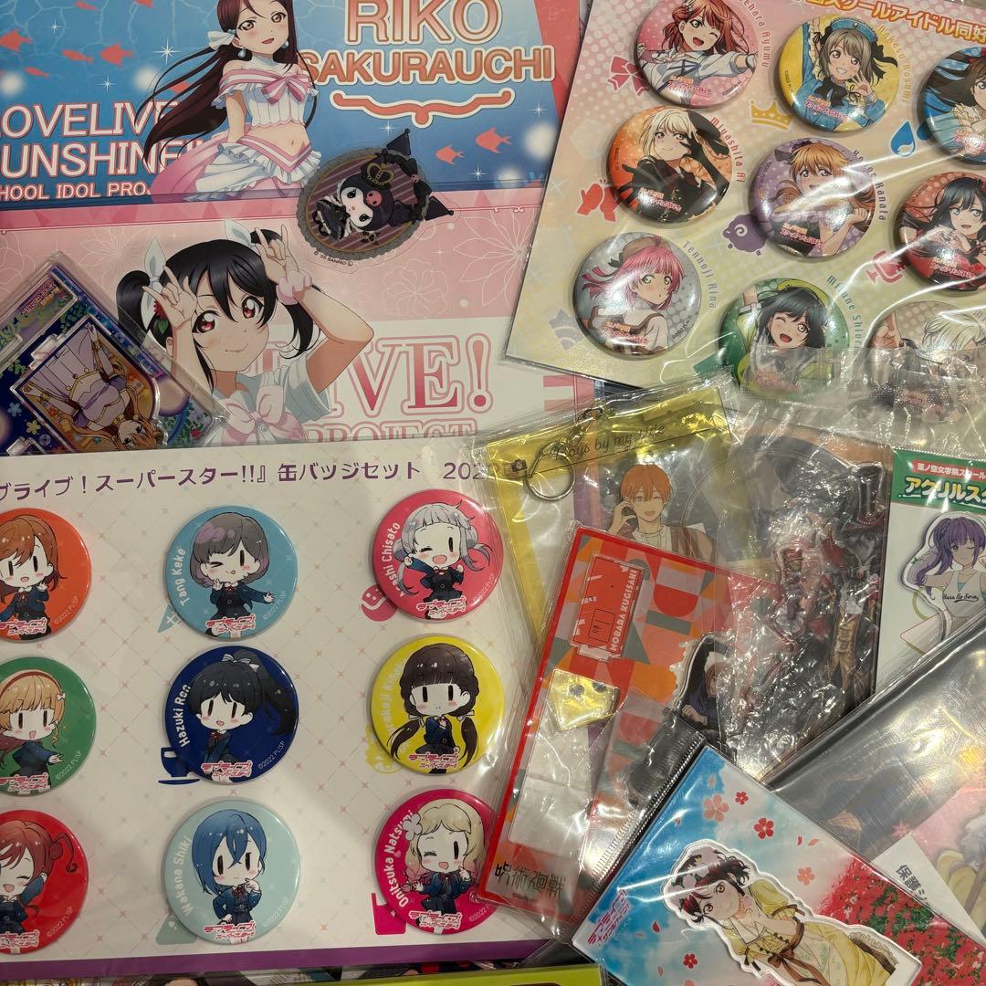 ☆美品☆ ワンピース　ラブライブ　アニメグッズ　まとめ売り 大量　600点以上