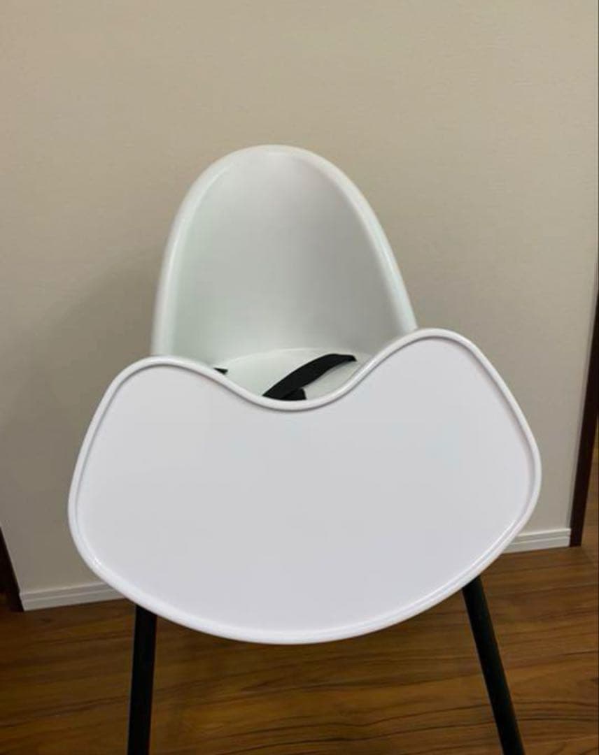 BABYBJÖRN ホワイトハイチェア　ベビービョルン　ハイチェア　ハーネス付き