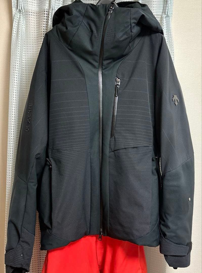 DESCENTE スキーウェア　Lサイズ　2019-2020モデル