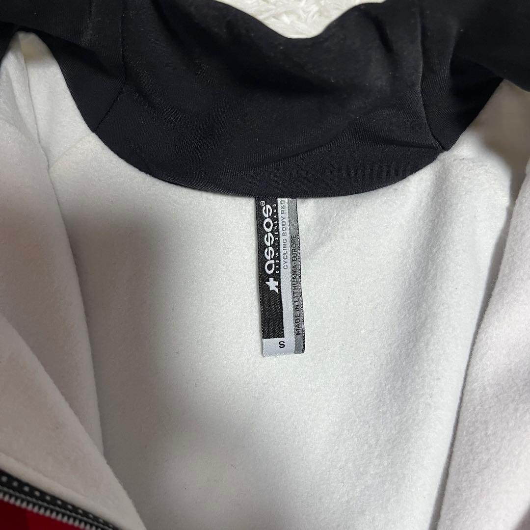 人気モデル アソス assos サイクリング SHAQ ジャケット 赤 白