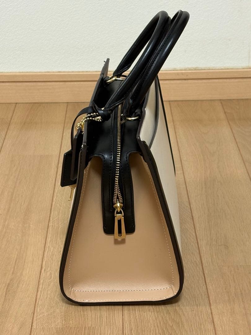 【1月4日迄 値下げ】COACH バッグ ホワイト・ブラック