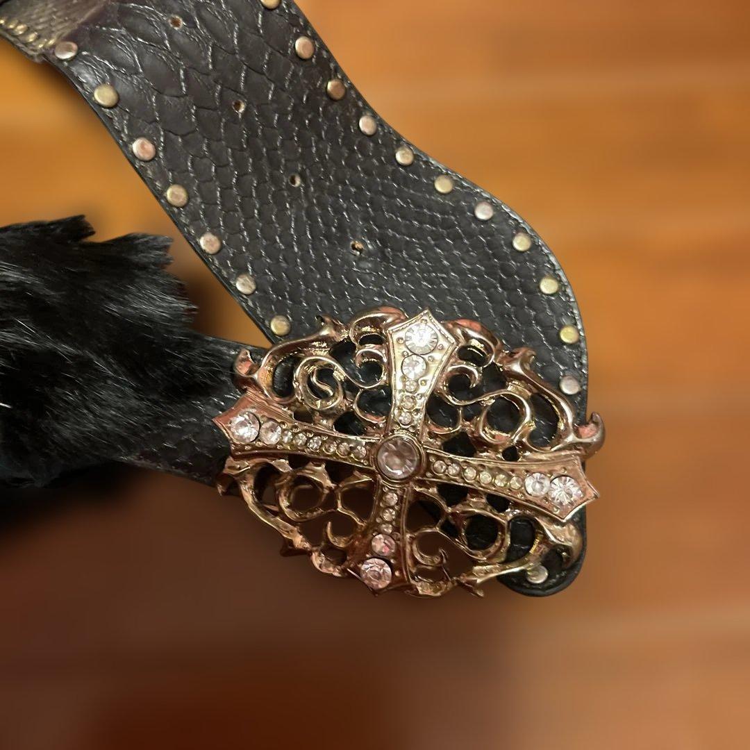 新品未使用　d.i.aファーベルトファー付きビジュー取れ無し