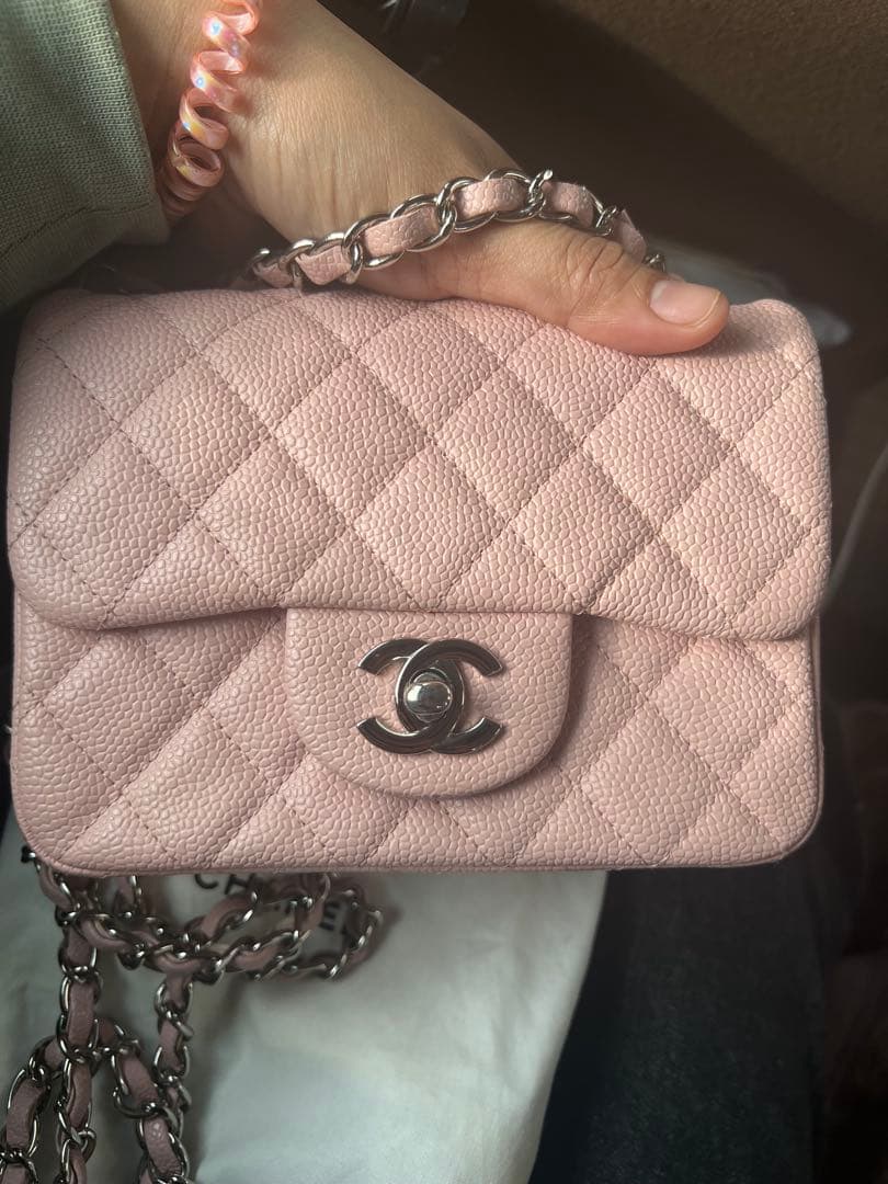 CHANEL PINK SLING BAG (please read⬇️⬇️)