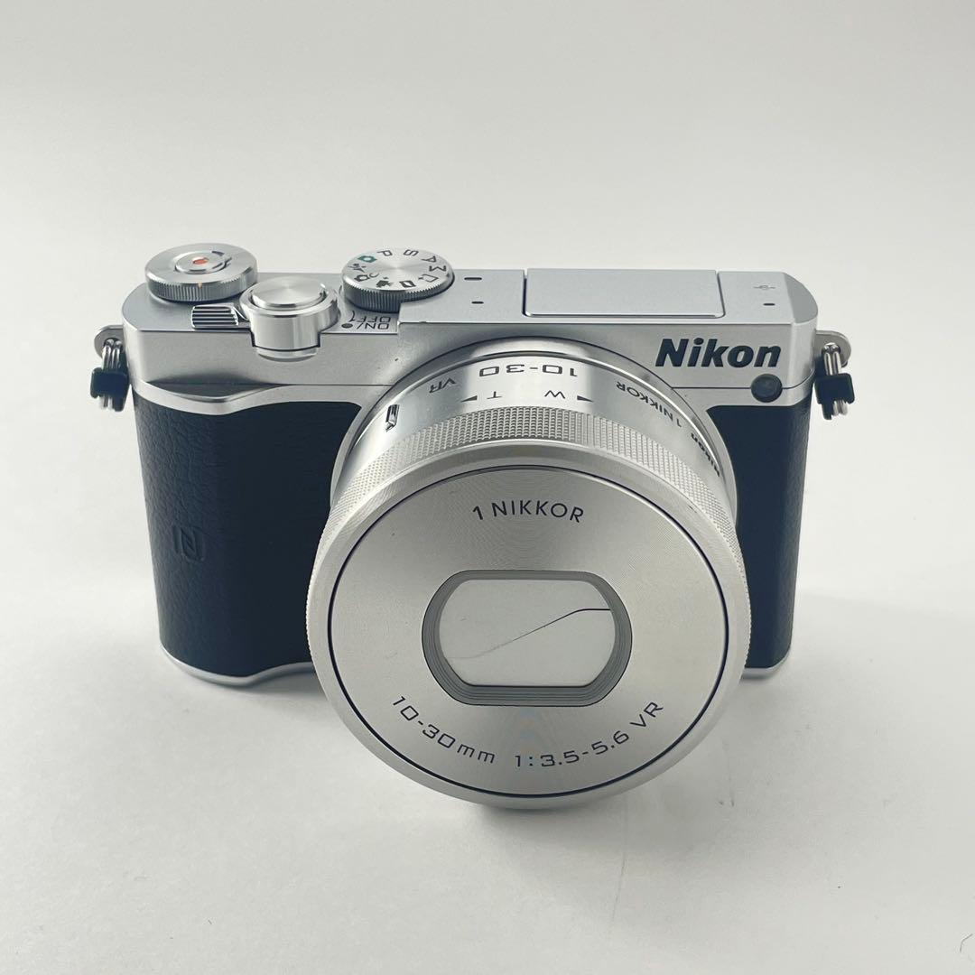 【ショット数200・返品保証】Nikon1 J5 標準レンズキット