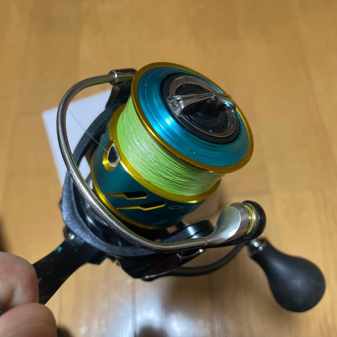 エメラルダスMX 17 2508PE スピニングリール