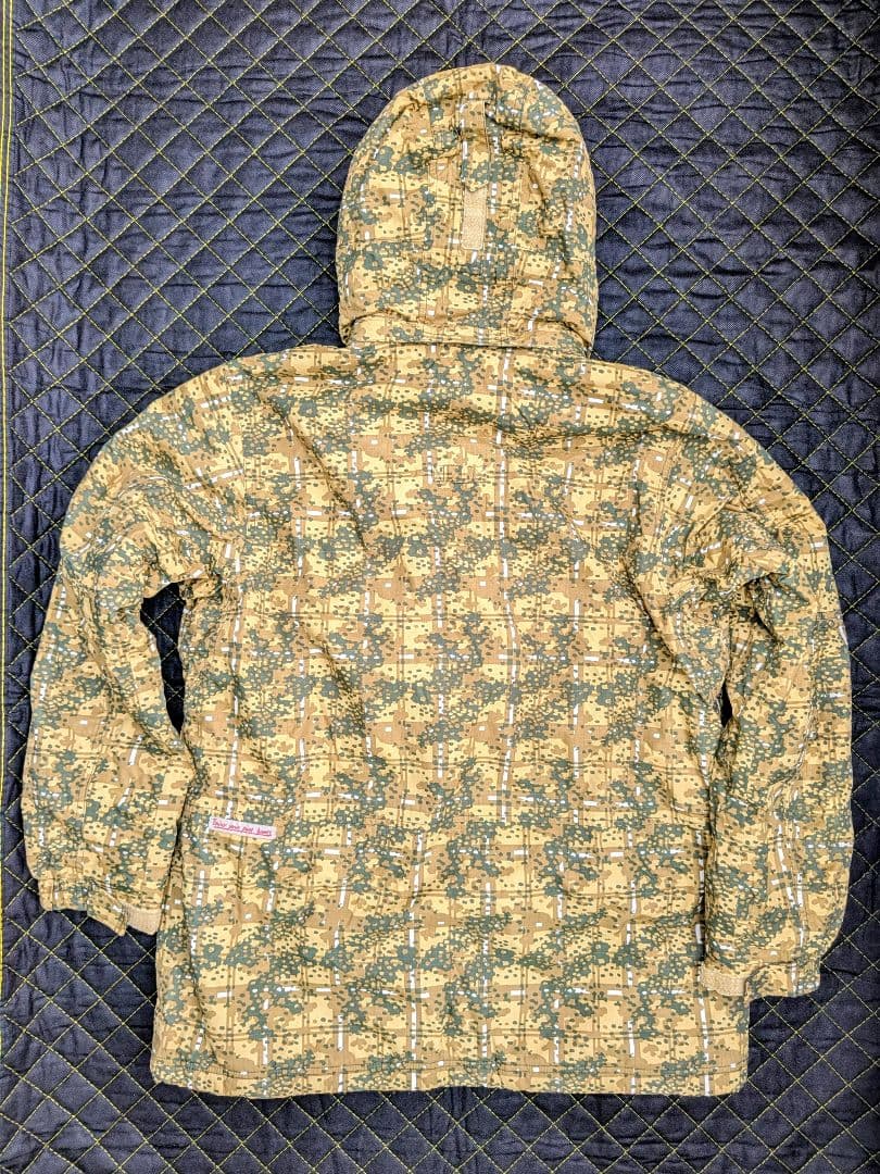 ダイワ DAIWA OUTBLAZE Lサイズ 迷彩防寒防水 フィッシングスーツ