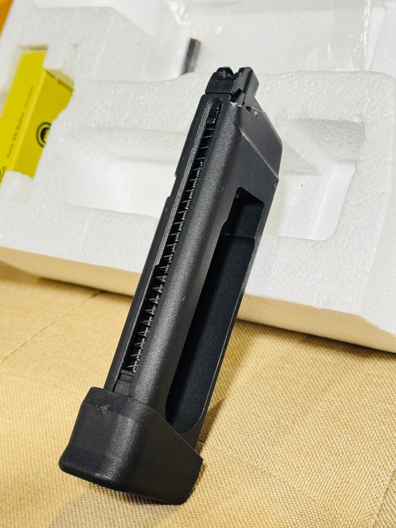 carbon8 ストライカー9 CO2ガスガン