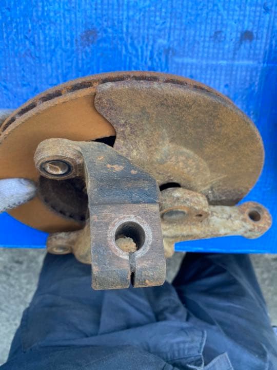 スズキ　カプチーノ　EA11R フロントナックルアームセット