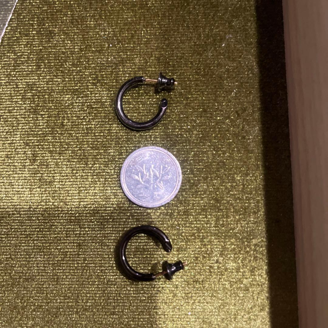 CAREERING 黒 フープピアス 2個セット　301