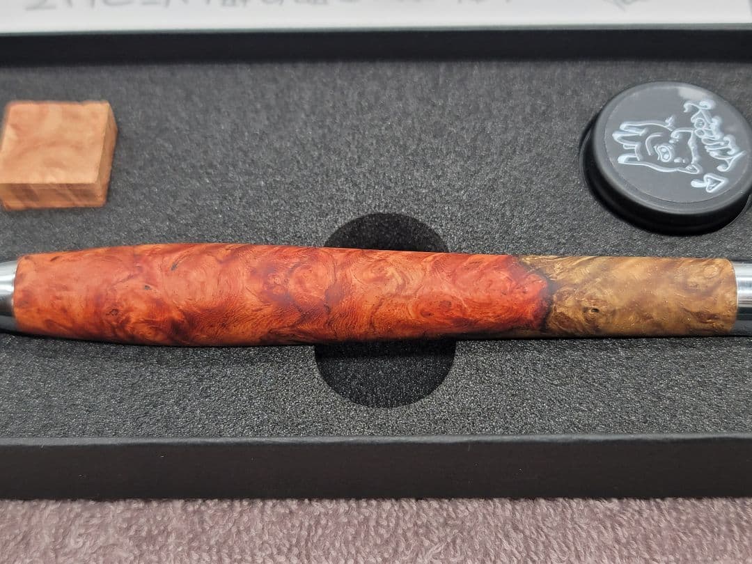 新品　こぶた工房　極上花梨瘤　紅白　シャープペンシル0.5ミリ