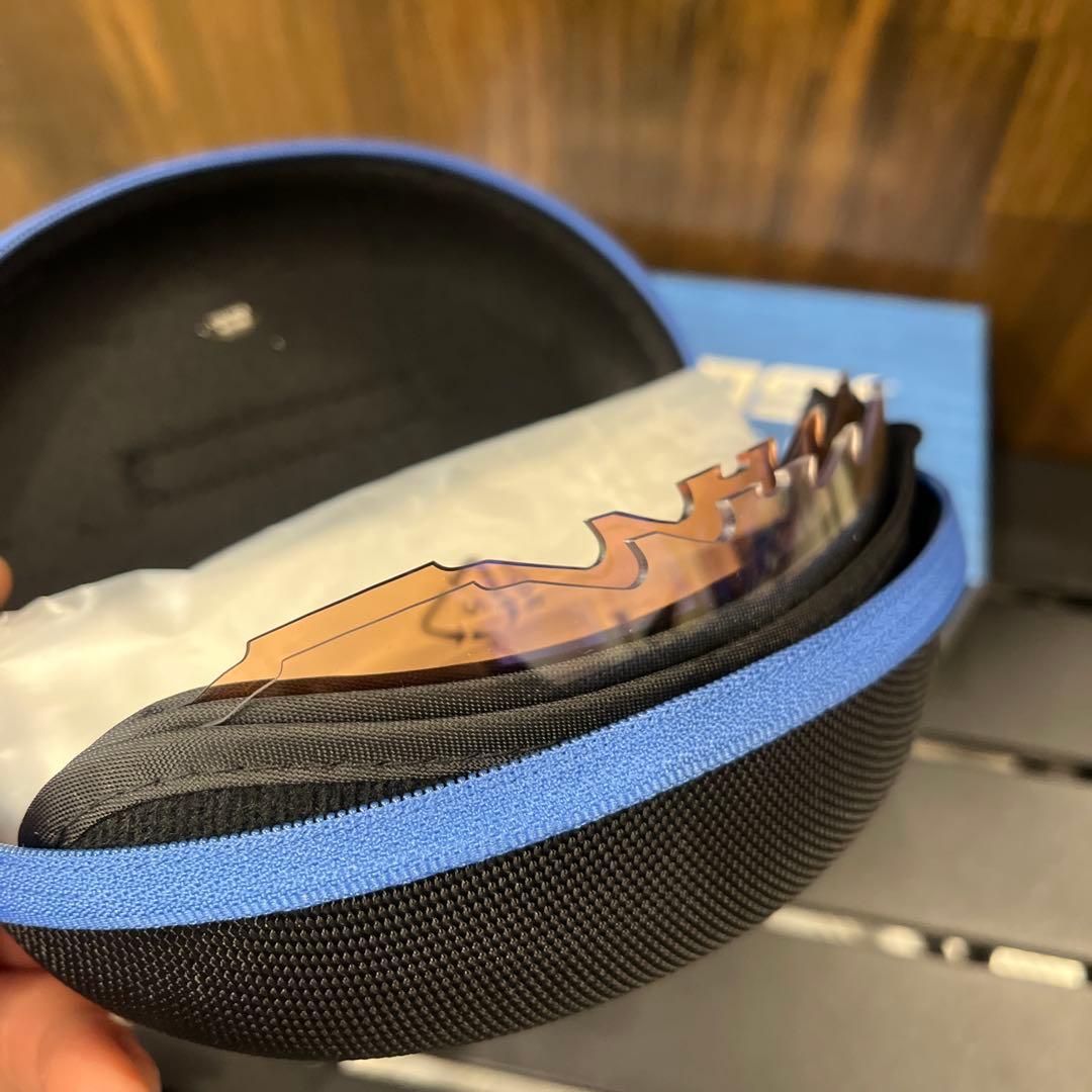 Tifosi Sledge Lite サングラス 3枚レンズ