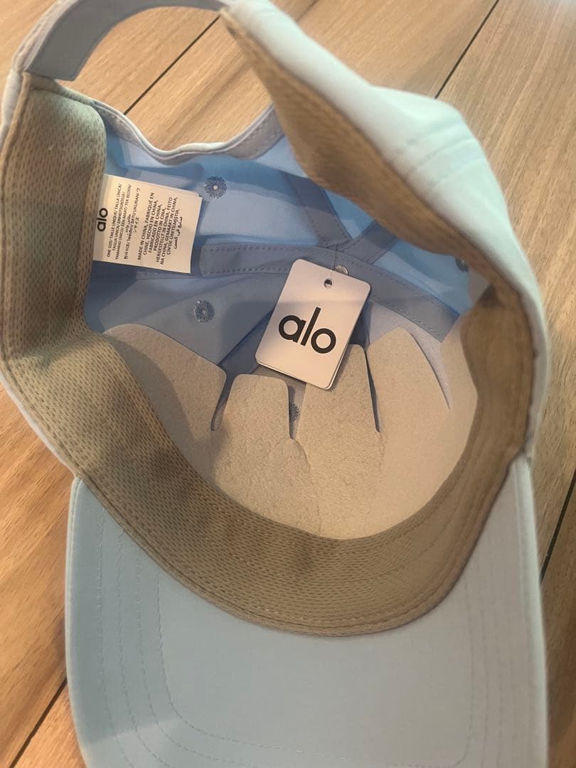 Alo Yoga キャップ