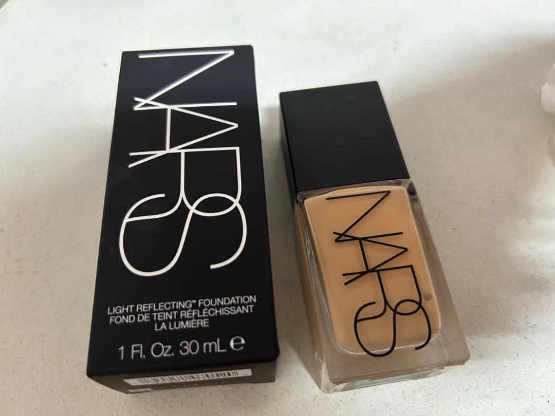 NARS ライトリフレクティング　ファンデーション・パウダー　セット