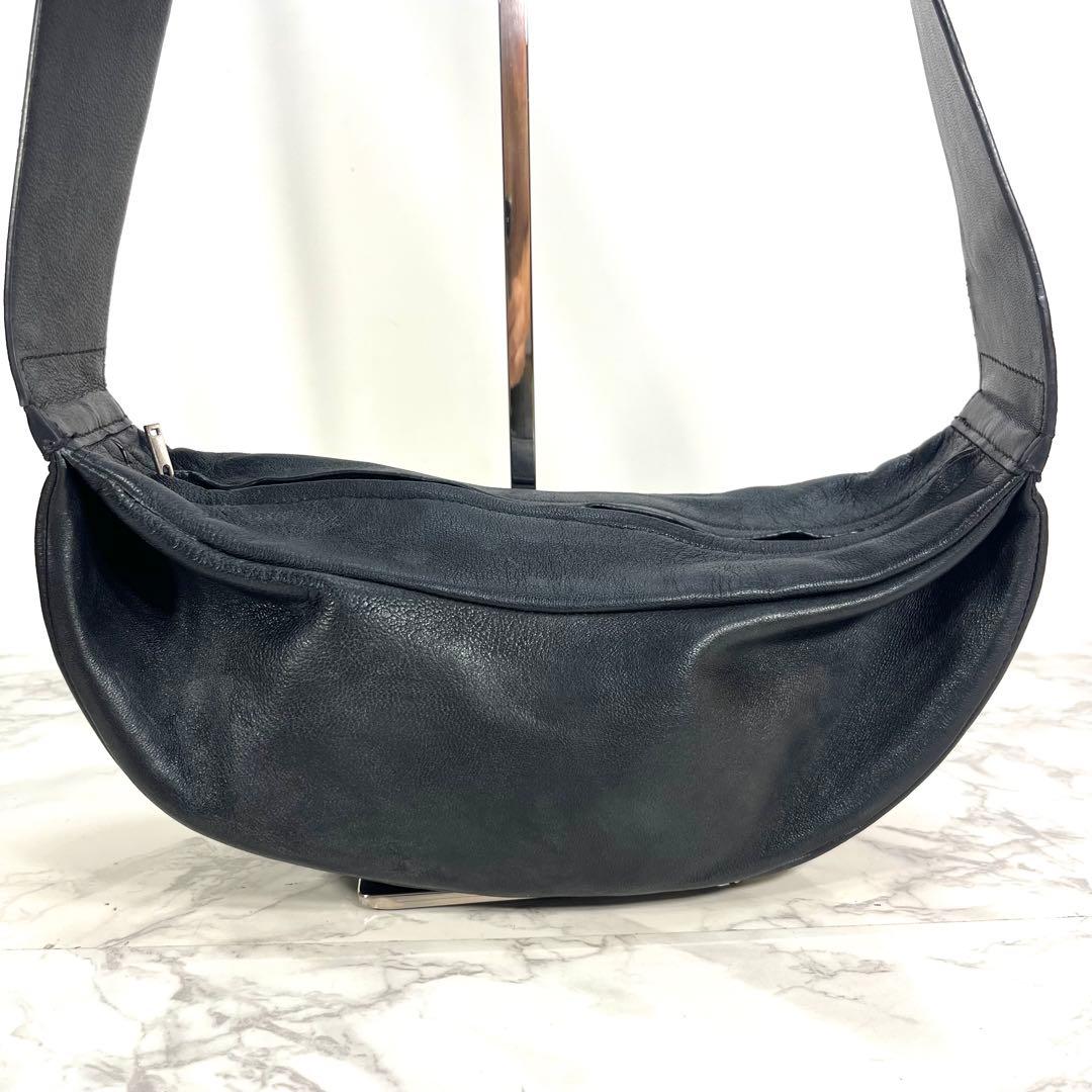 コ*モ様 COS コス ボディバッグ 羊革 プリーツベルトバッグ 黒 closs