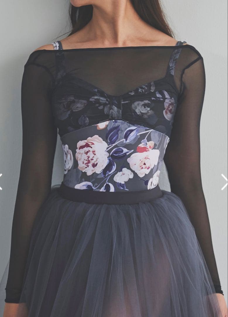 スティナstina 長袖レオタードM