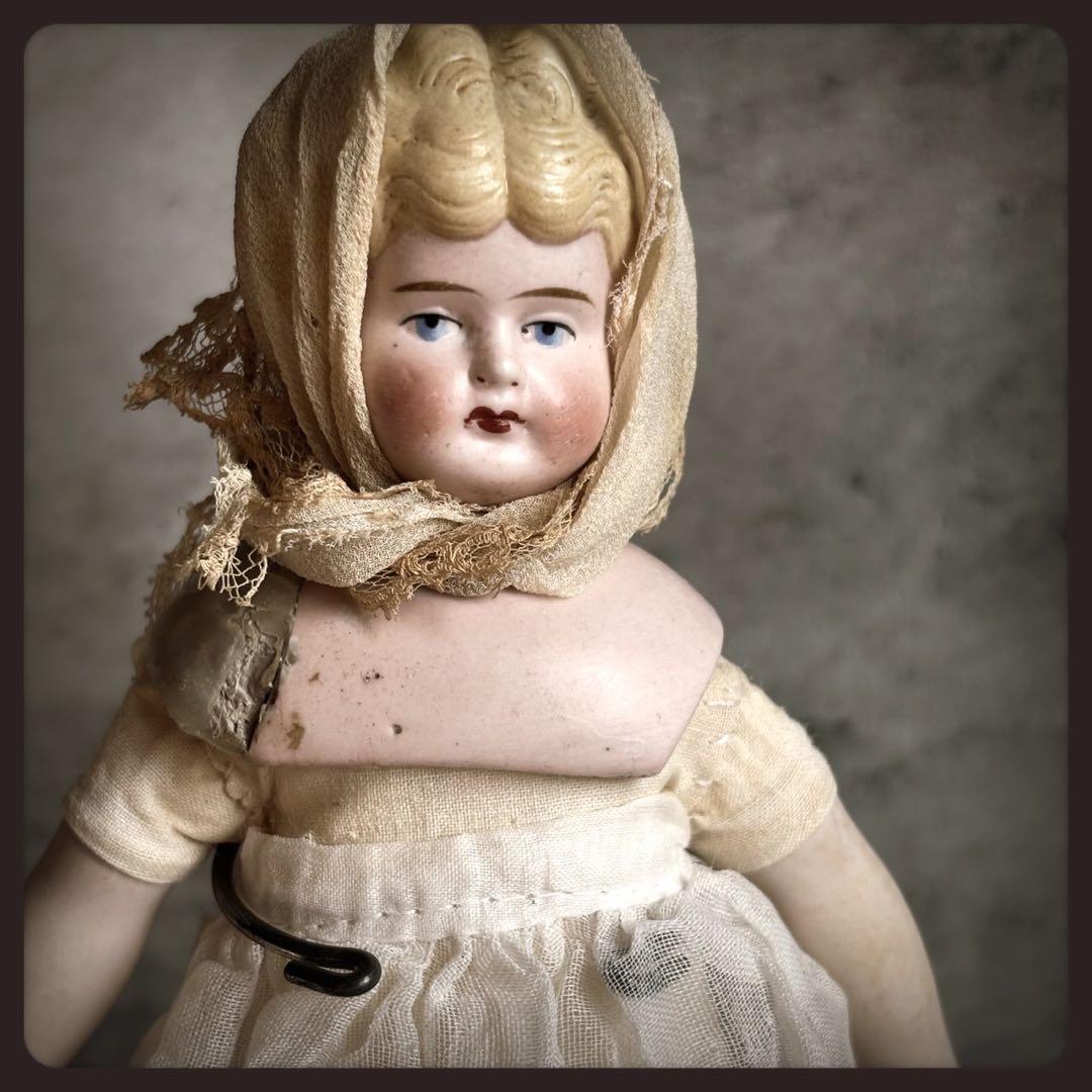 アンティーク ブロンドパリアンドール　　　　　　　　　　　 ビスクドール
