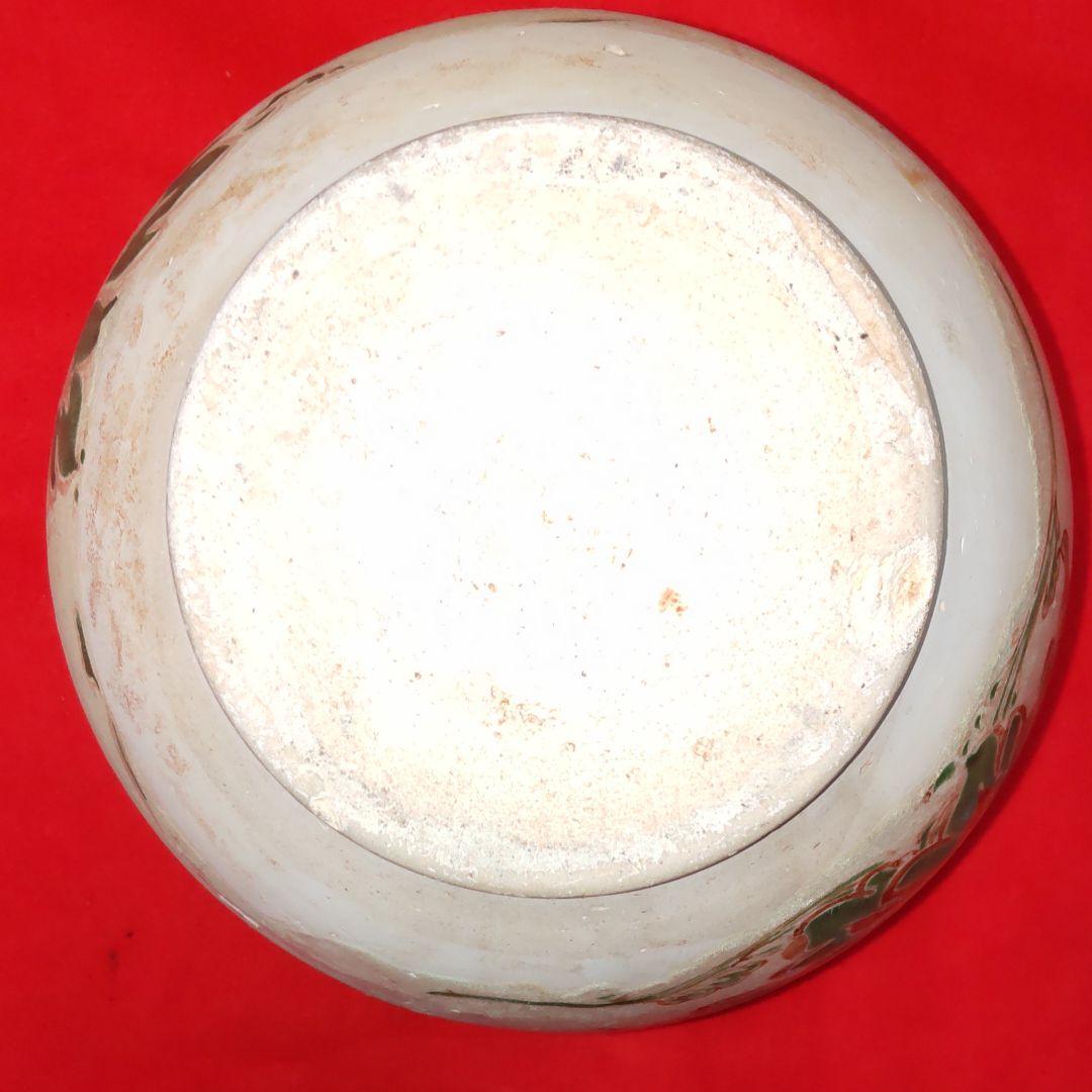 宋赤絵牡丹文壺。