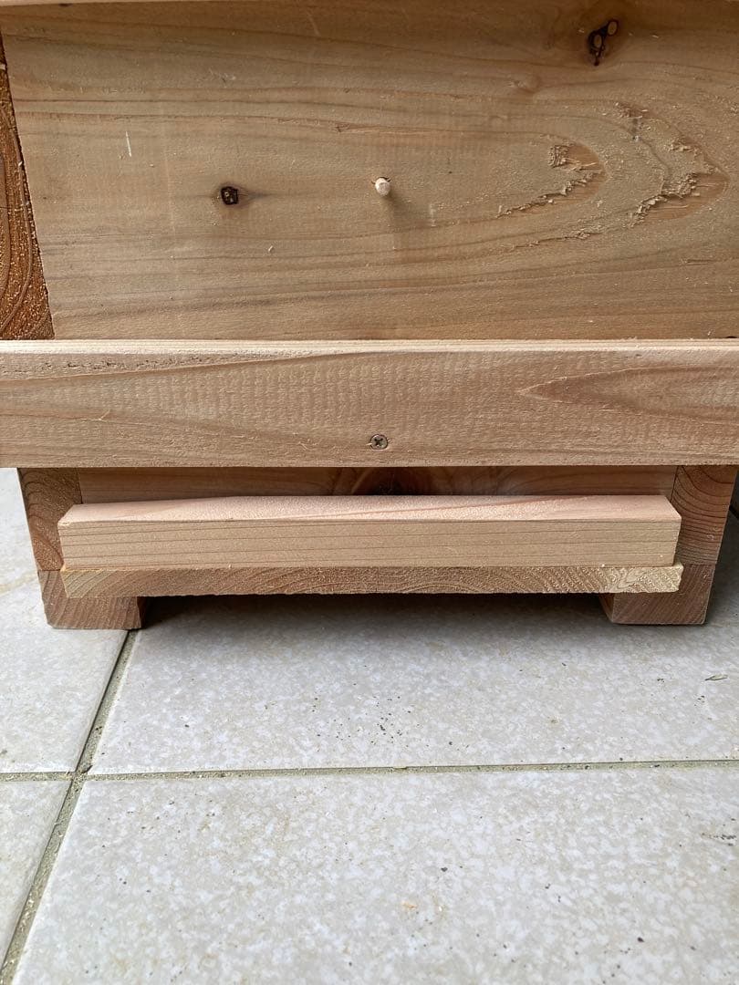 日本ミツバチ用巣箱　重箱式　キンリョウヘン付き