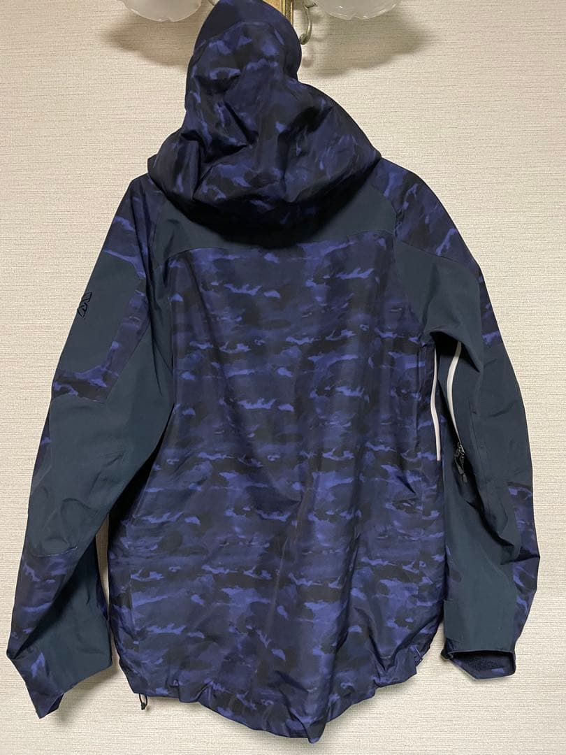 BURTON× White Mountaineering　Ｌ　ゴアテックス