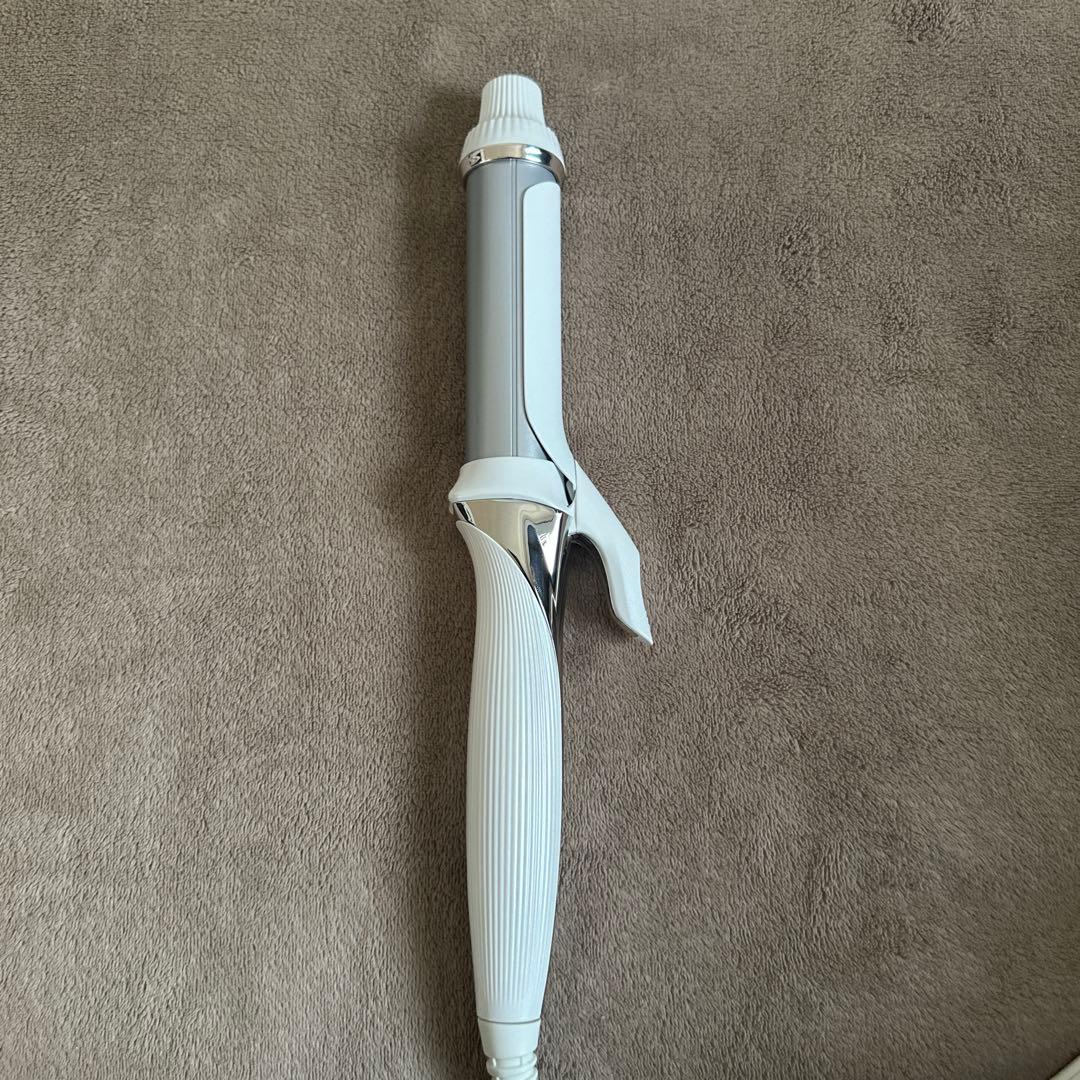 リファ　Refa ホワイト　カールアイロン 38mm 箱無し　値下げ済