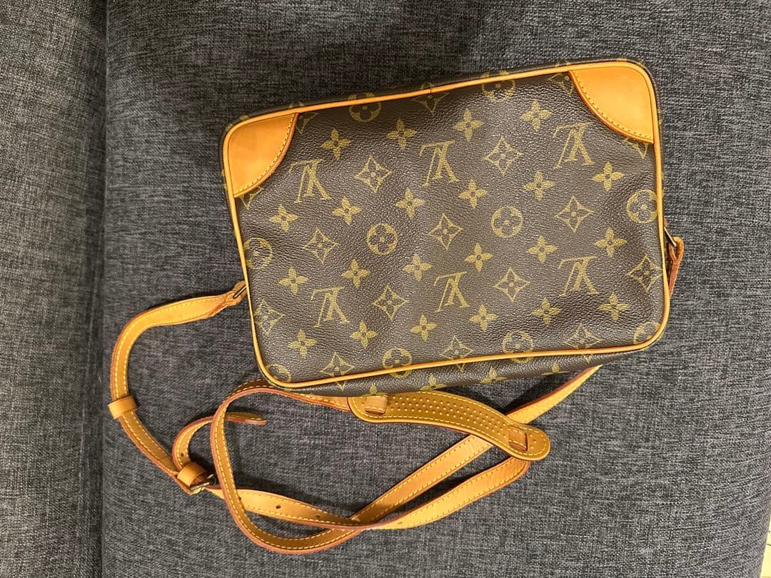 Louis Vuitton ショルダーバッグ ブラウン