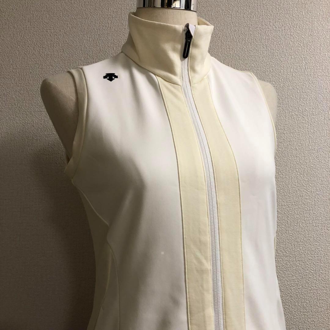 デサントゴルフ スポーツ ウェア ワンピース アイボリー Lサイズ