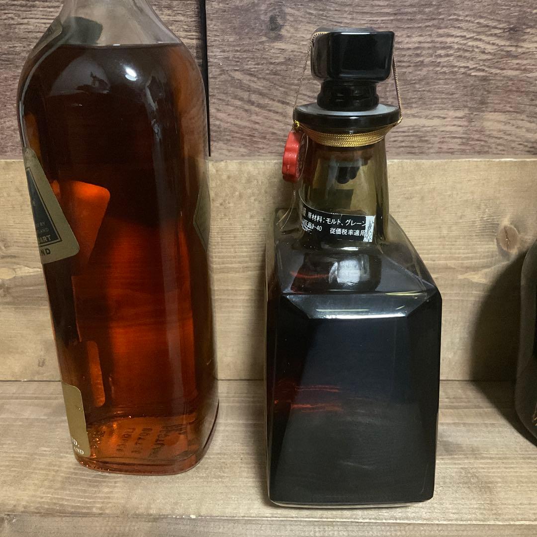 特級古酒3本セット　ジョニ黒白紋章　ローヤル　リザーブ