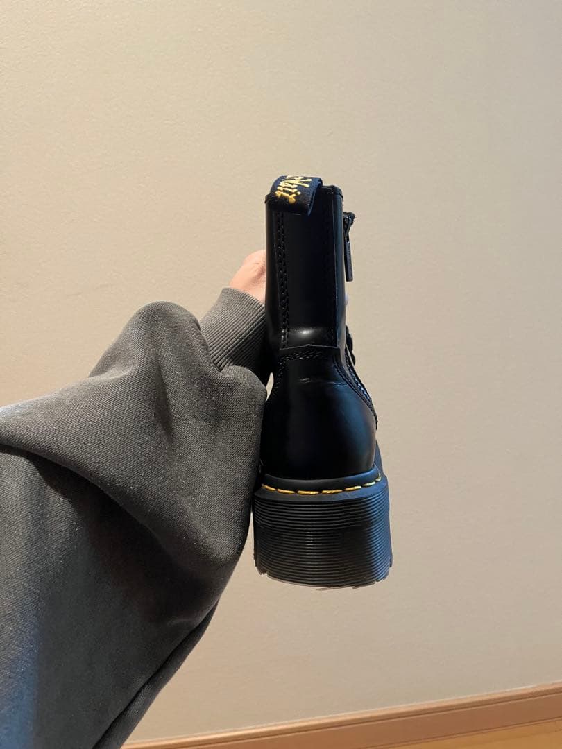 Dr.Martens ドクターマーチン JADON ジェイドン 8ホール 厚底