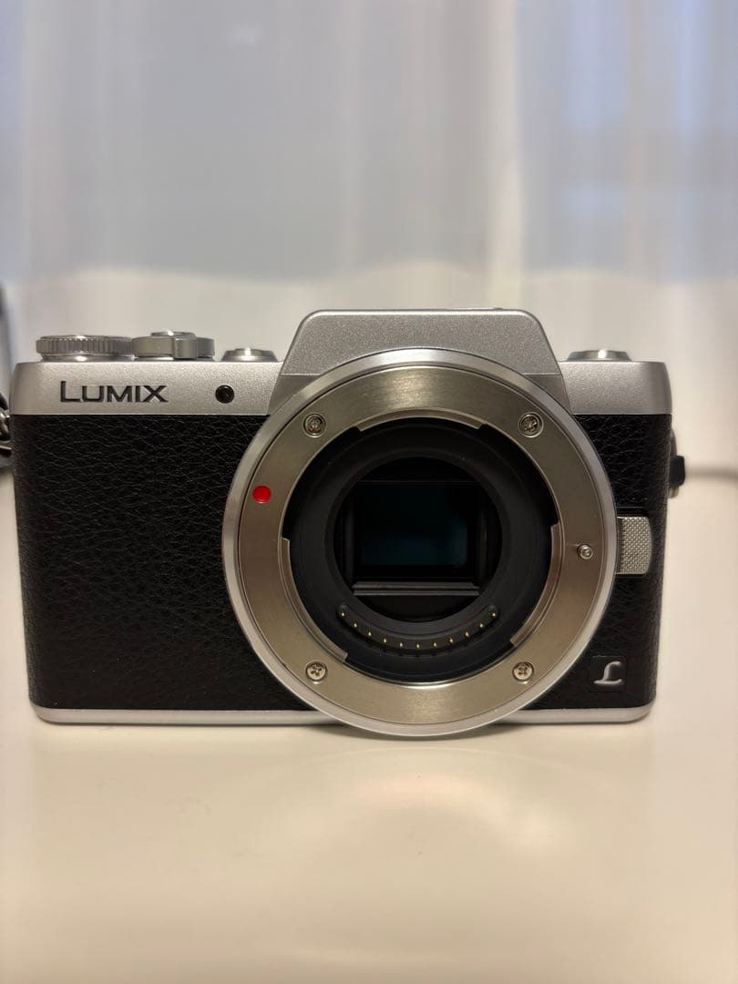 Panasonic DMC-GF7W ミラーレス一眼カメラ 本体