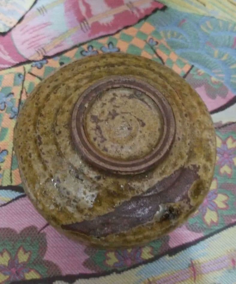 とも箱要り抹茶碗です