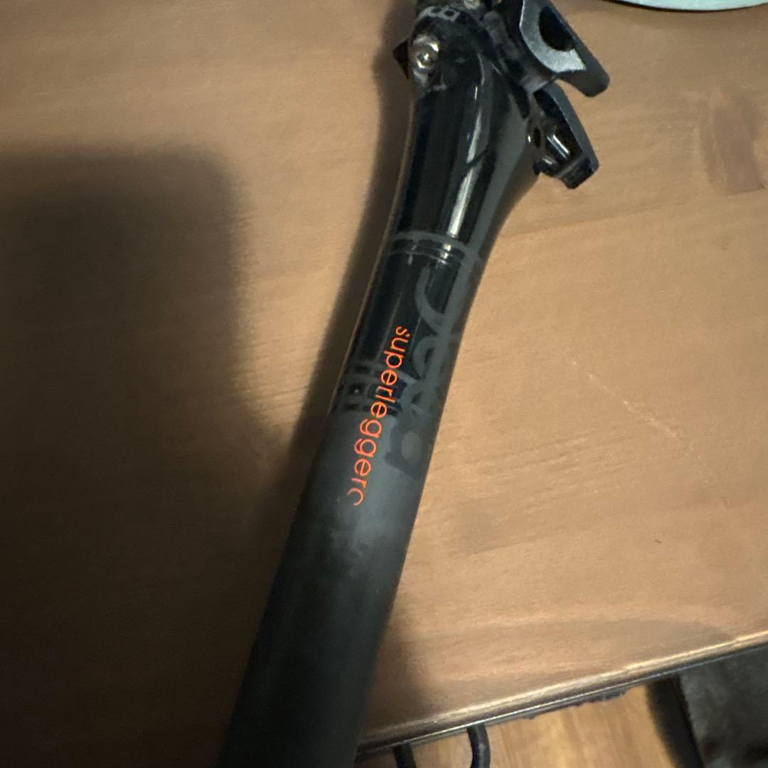 DEDAスーパーレジェロ カーボンシートポスト