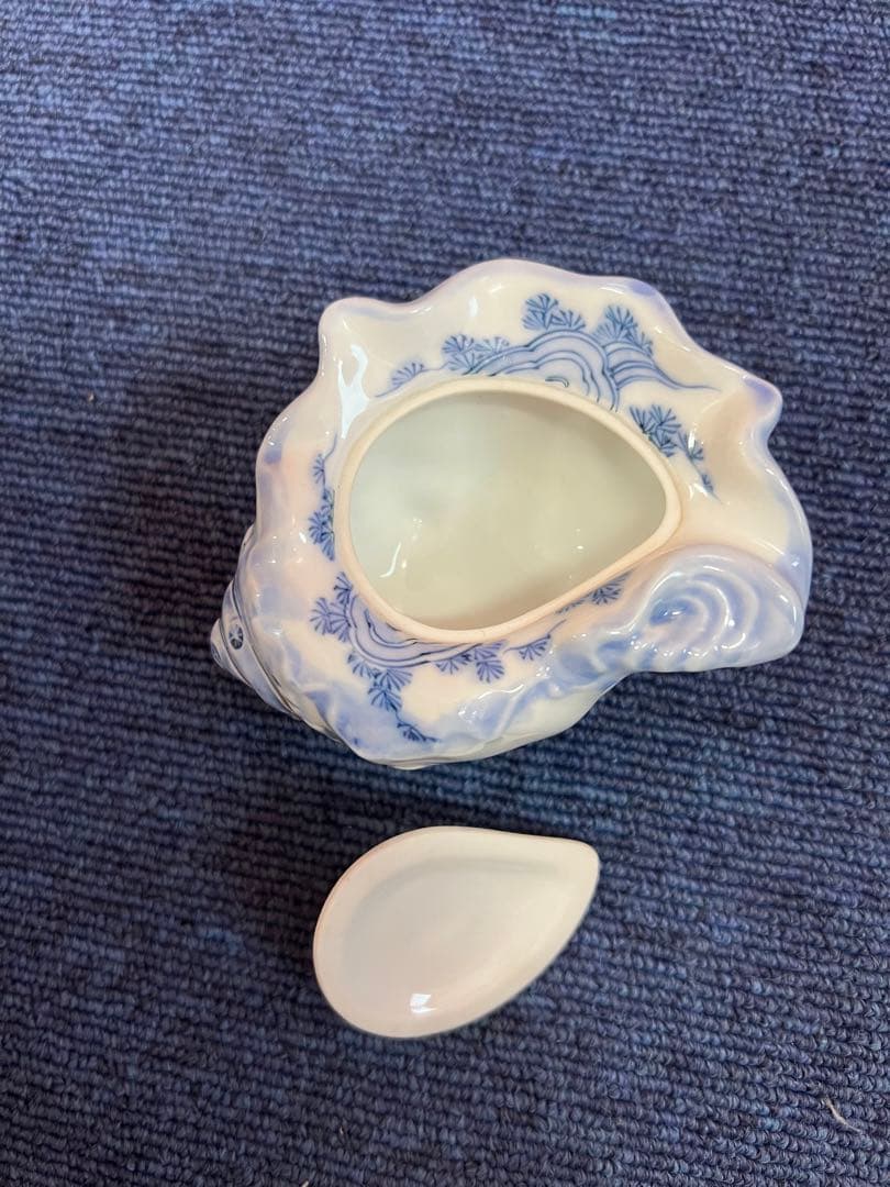 1215  希少　古伊万里(藍柿右衛門様式)染付唐子貝形蓋物　未使用