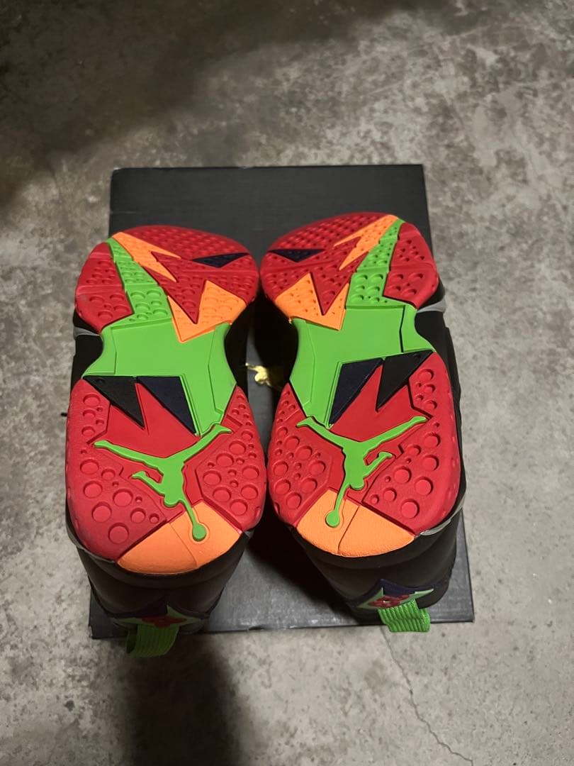 エアジョーダン7 レトロ ／ マービン ザ マーチン