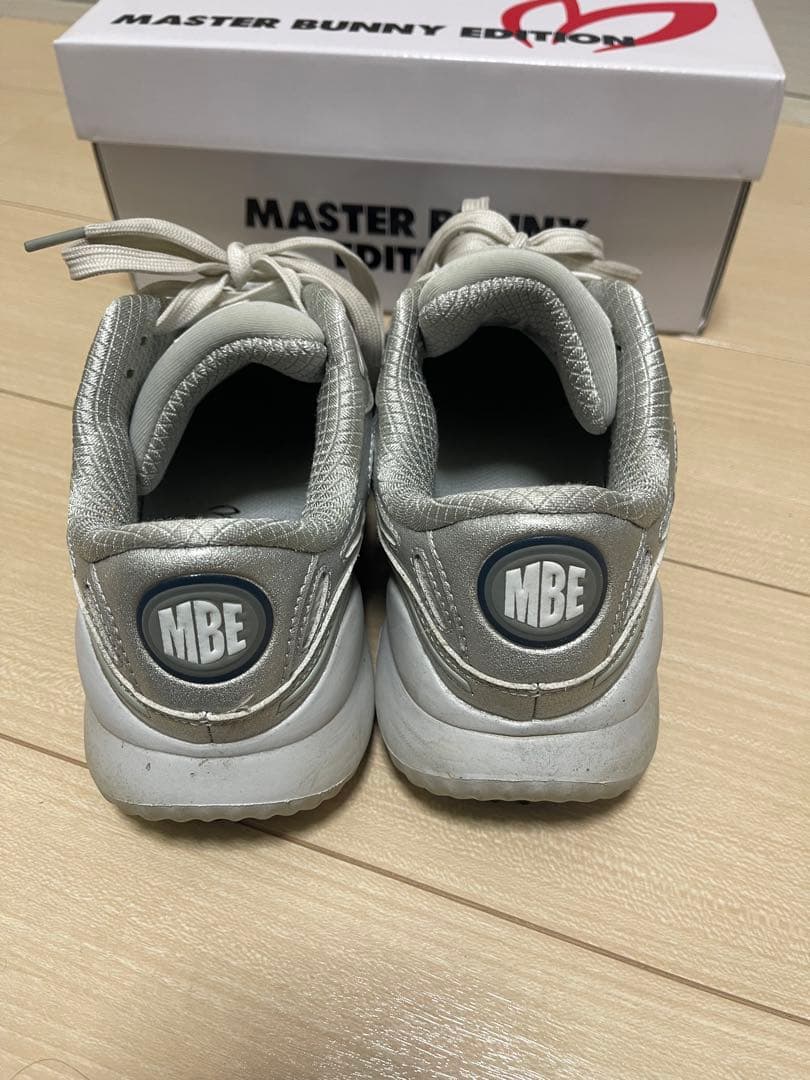 マスターバニー　シューズ