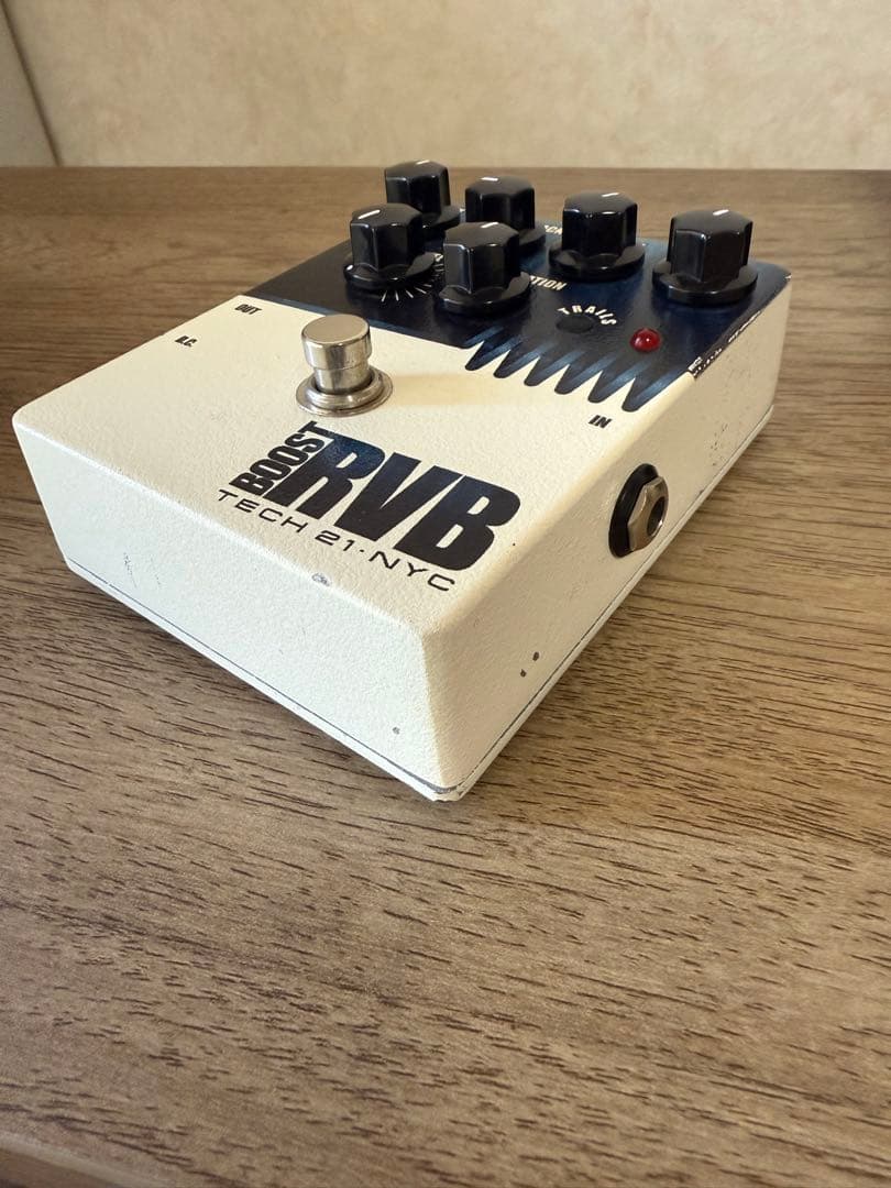 TECH 21 NYC BOOST RVB ギターエフェクター