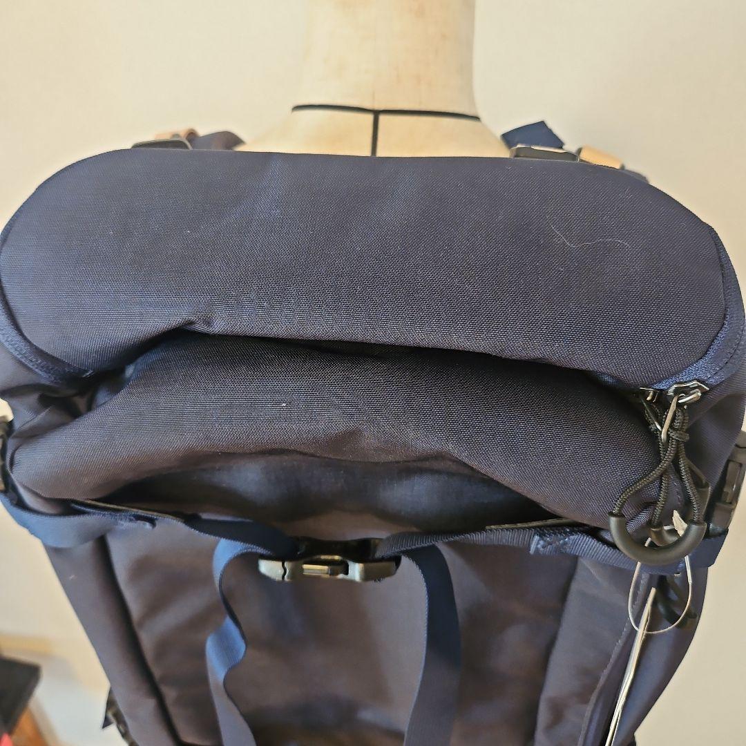 PLUS ONE WORKS RERA 35 NAVY バックパック　ネイビー