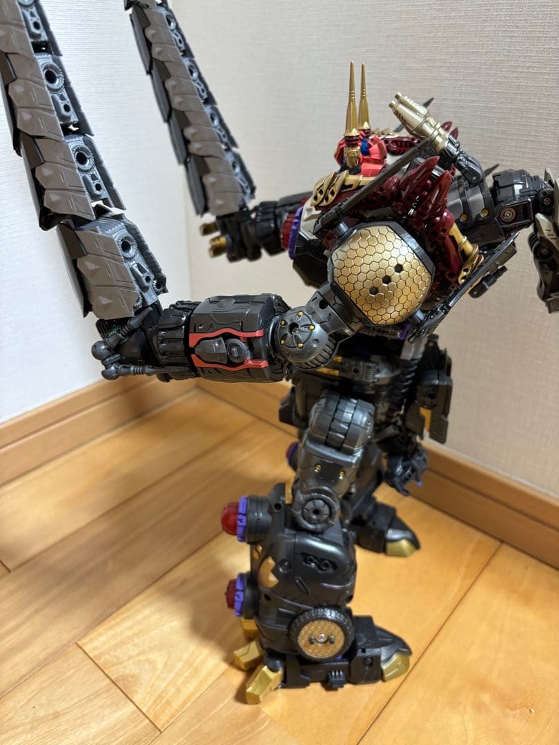 ダイアクロン　ワルダロス　エヴォルギガンター