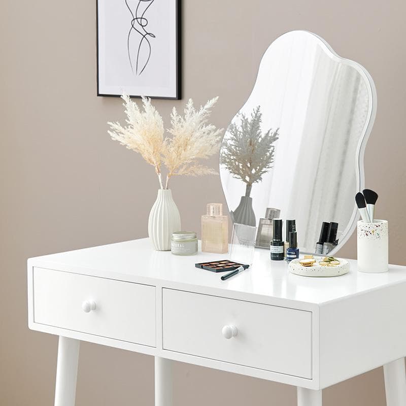 【新品】ドレッサー＆スツール　シンプル　大人可愛い　アウトレット